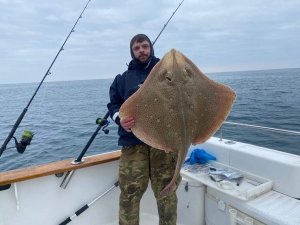 Matthew Parry with a Blonde Ray of 27lb 5oz